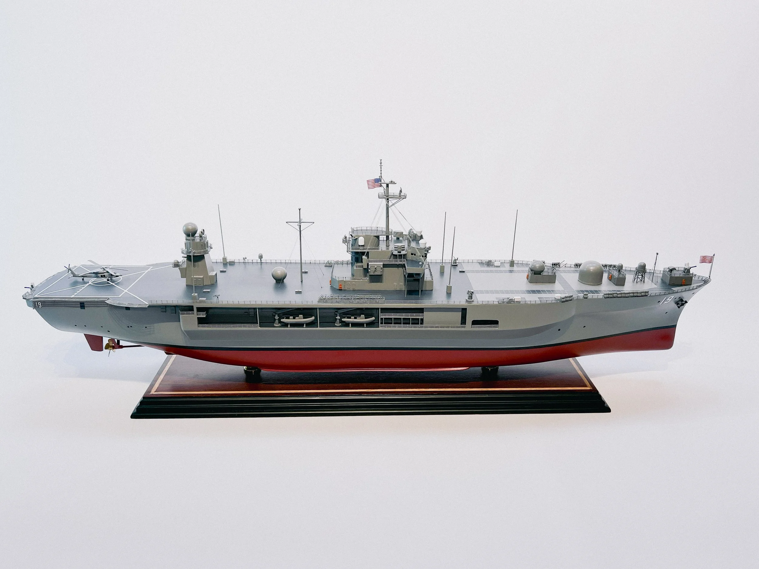 Museum of Military Models - USS Blue Ridge (LCC-19)